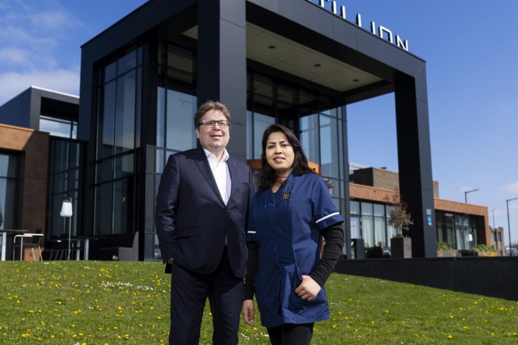 Ronald Cordes van Postillion Hotel en Rahi